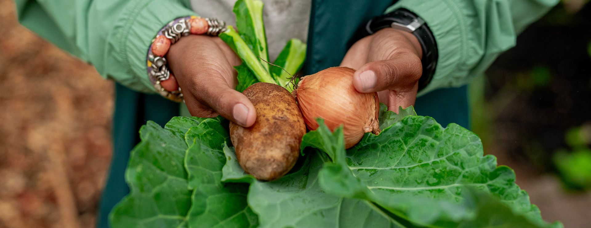 Dazmonique Carr holding onions